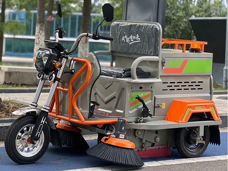 降尘道路清扫车